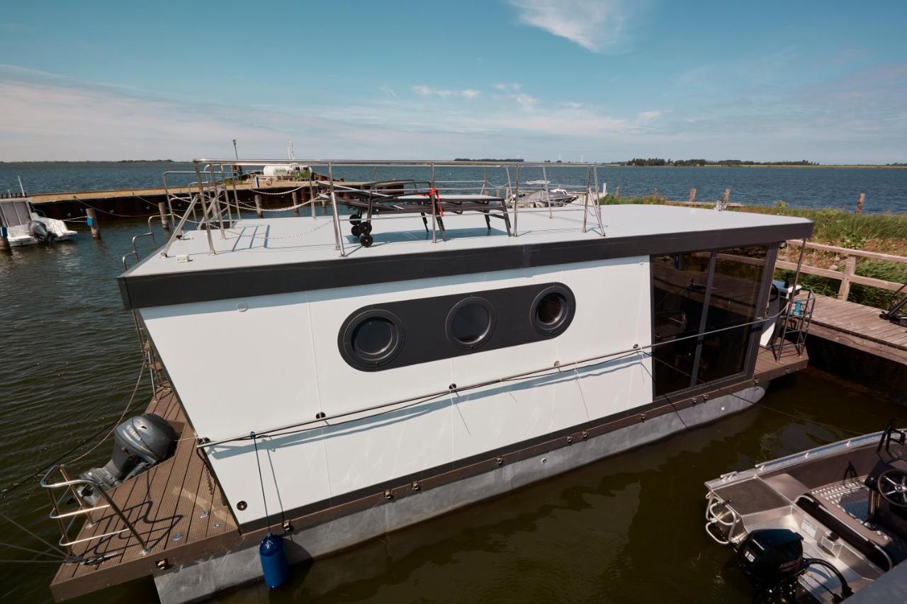 Hausboote Und Fewo Vieregge Extérieur photo